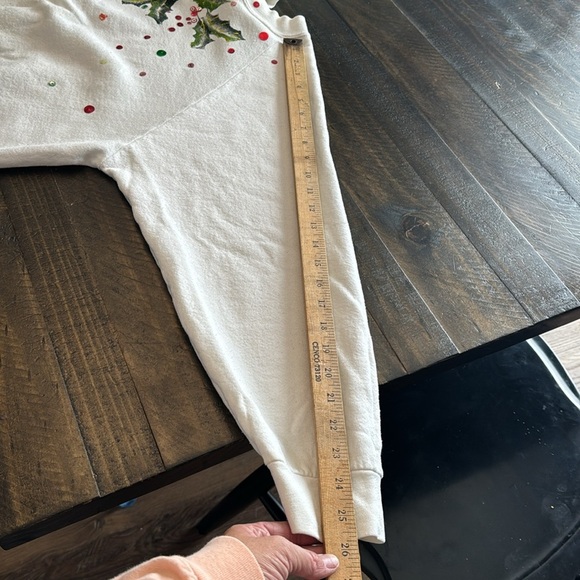 Unique Hand-Painted Vintage Ugly Christmas Sweater mistletoe sequence size Large - Picture 13 of 13